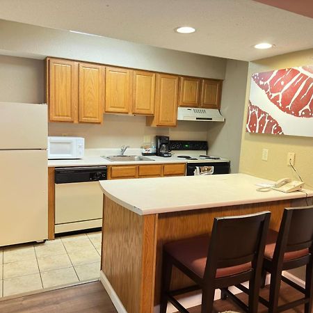 Hawthorn Suites Wichita East Extérieur photo